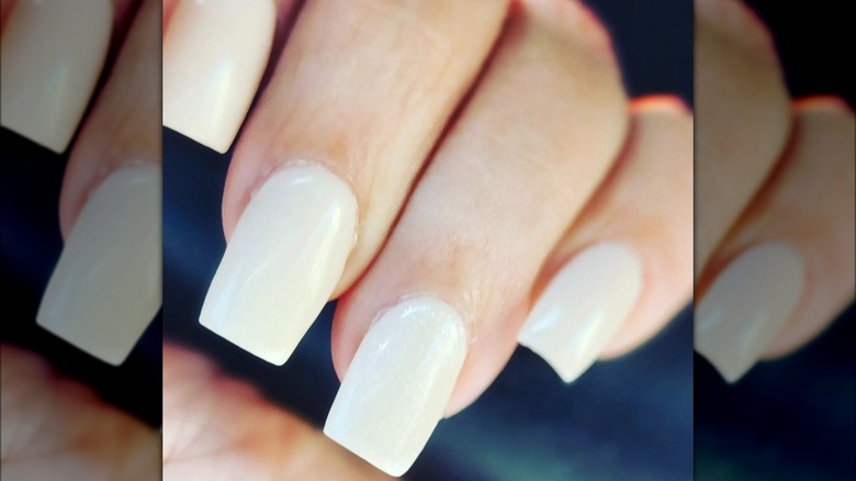 Linen nails