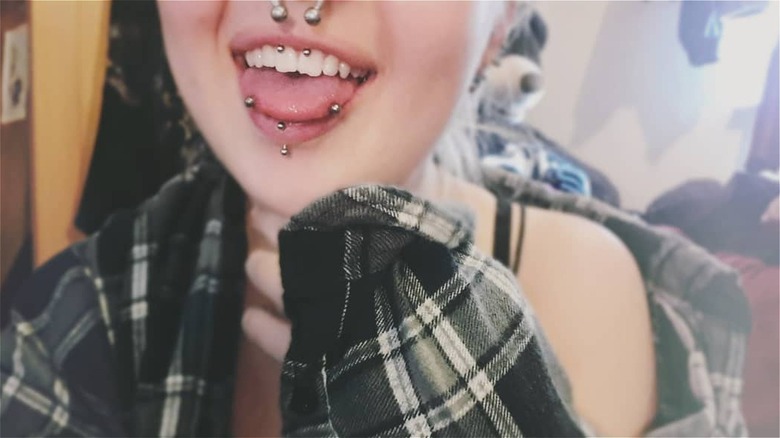 snake eyes tongue piercing