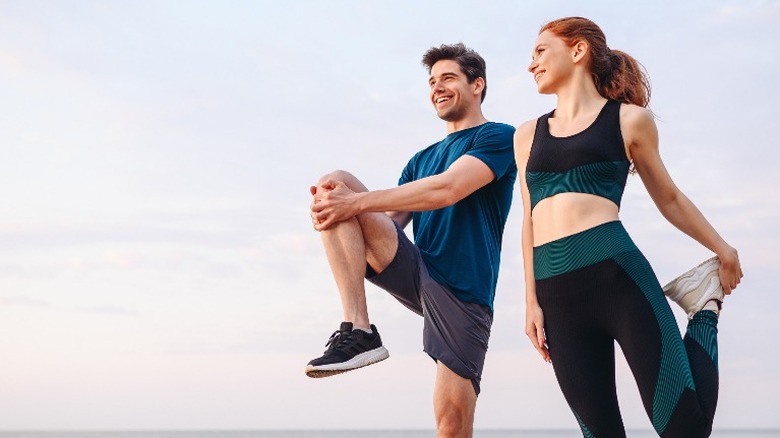 couple exercising 