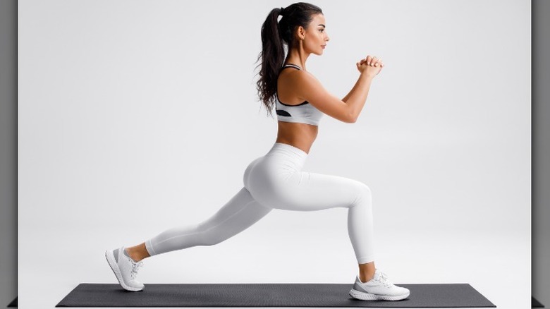 Woman doing lunges