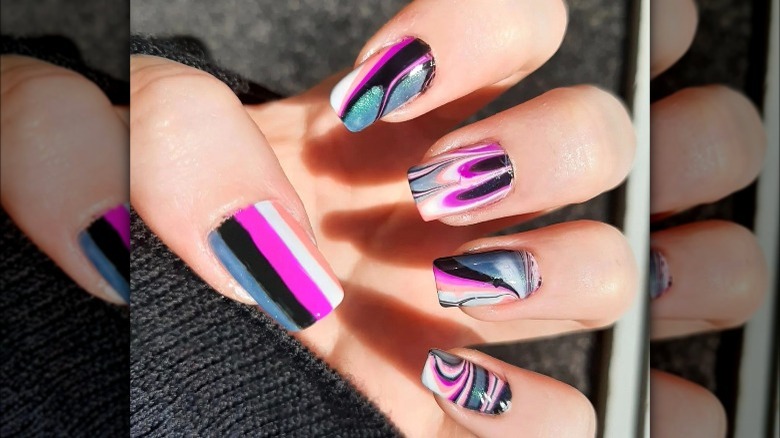 Genderfluid flag nails