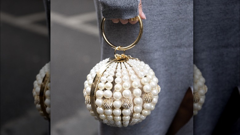 Spherical handbag