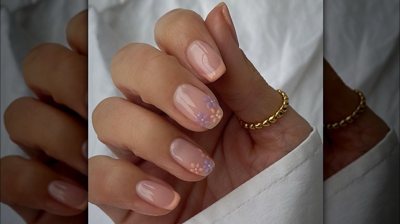 floral french manicure 