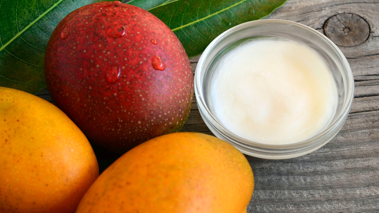 Mangoes with glass bowl