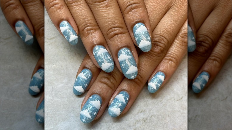 Sparkly turquoise cloud manicure