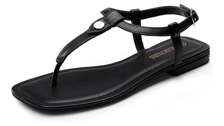 Black strap sandal 