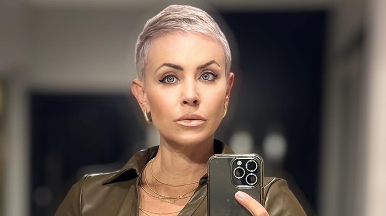 Pixie haircut ghosted color trend