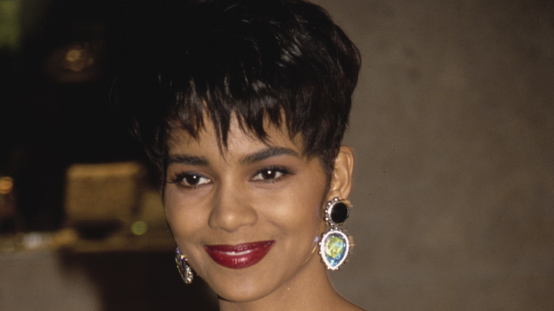 Halle Berry smiling in 1991