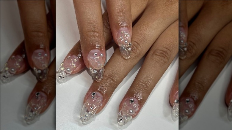 3-dimensional glass nails
