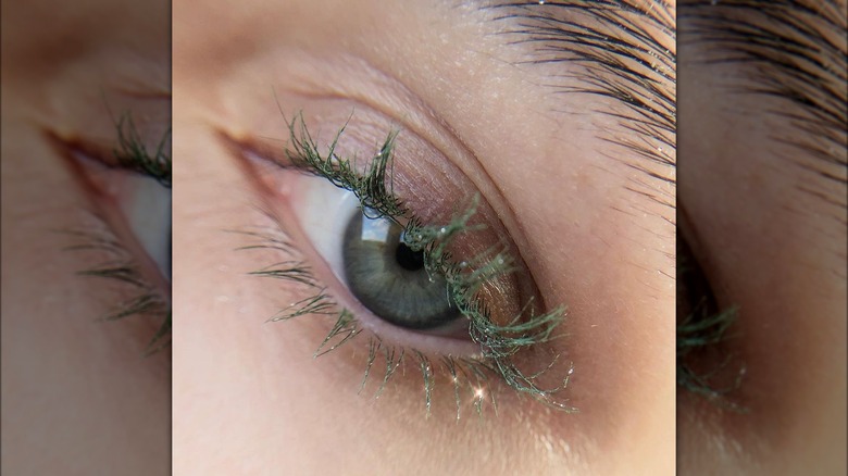 Sparkly green mascara