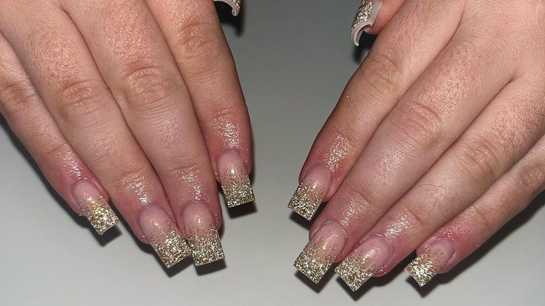 gold glitter tips