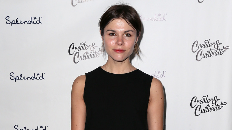 Emily Weiss posing in 2015