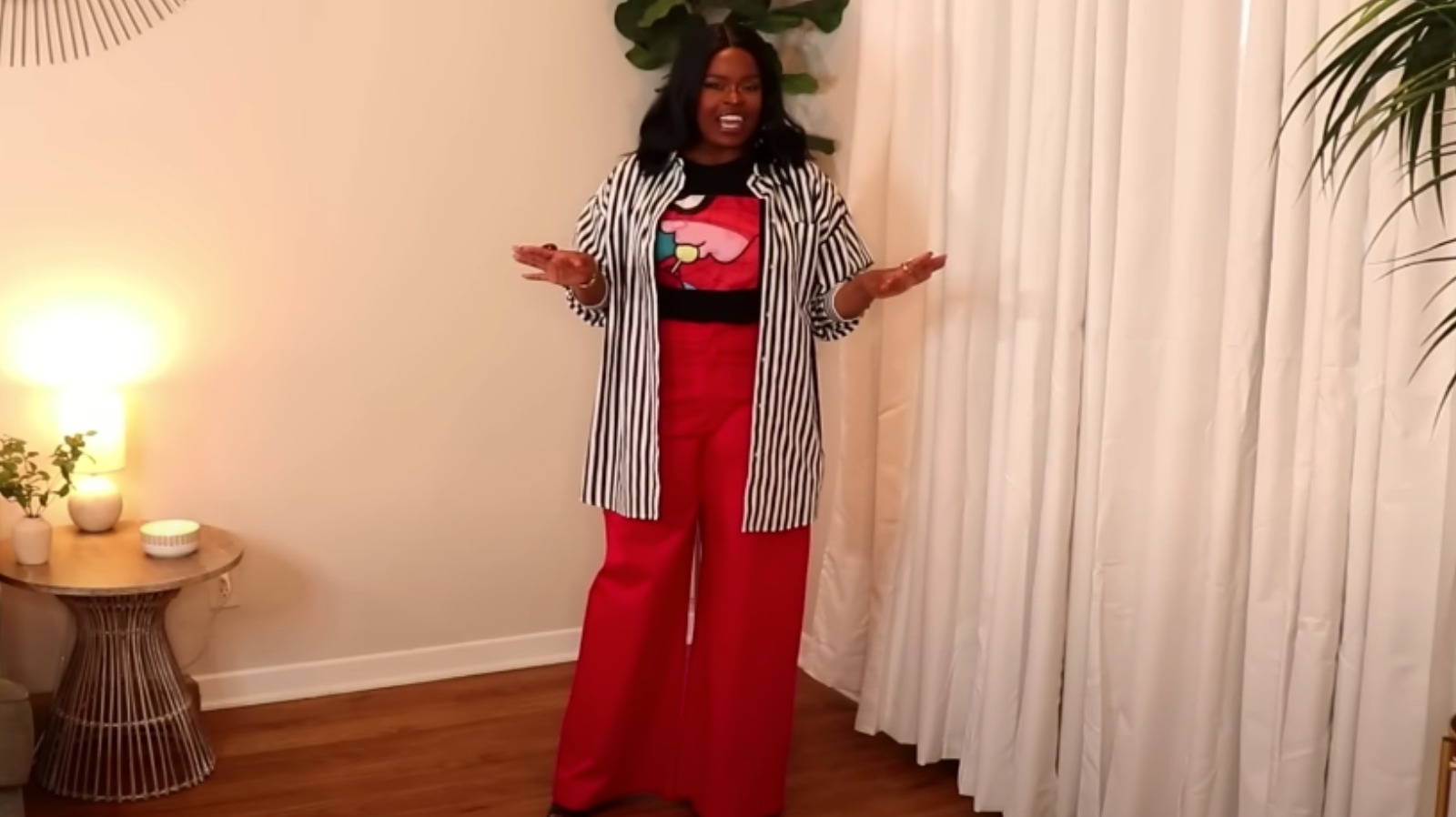 graphic-tees-and-dress-pants-are-the-formula-that-s-going-viral-on-tiktok