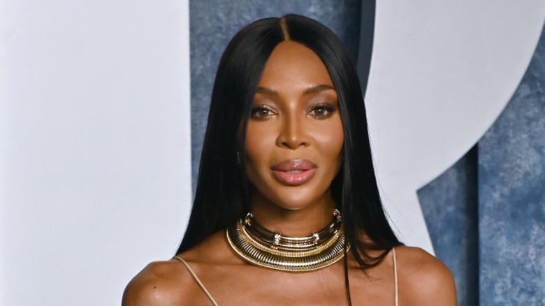 Naomi Campbell's straight hairstyle