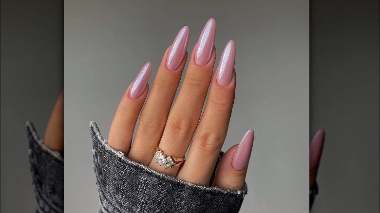 Long pink pearlescent nails 