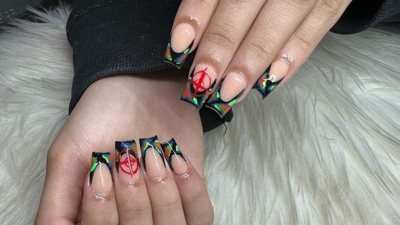heat map nails with crosshairs nail art