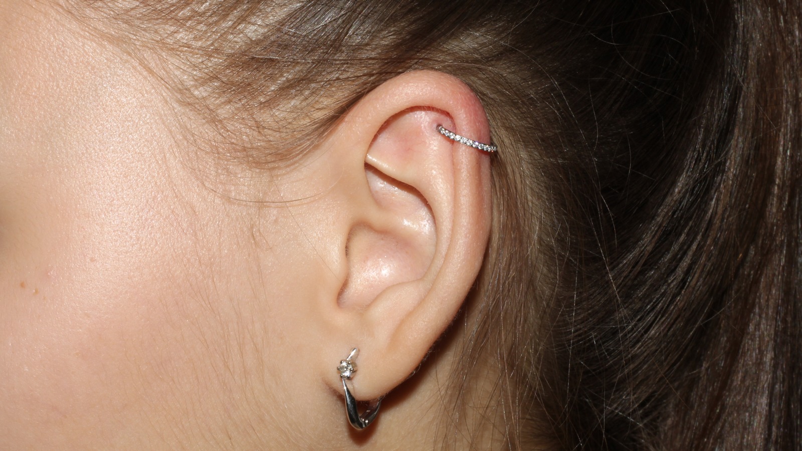 Everything you need to know about forward helix piercings – Laura Bond