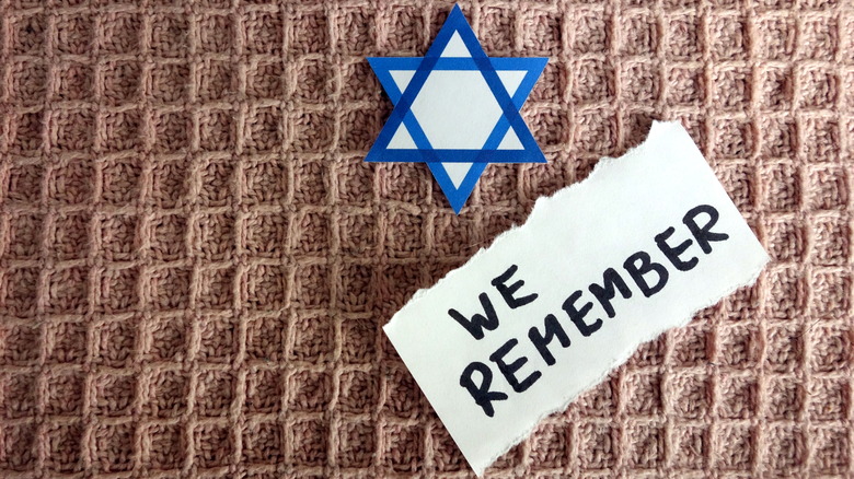 Holocaust memorial image 