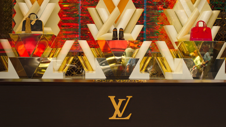 Louis Vuitton window shop