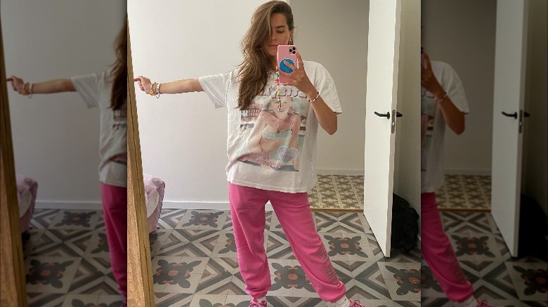 band tee with pink sweatpants