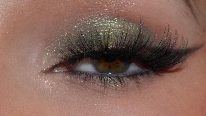 Sparkly green eyeshadow