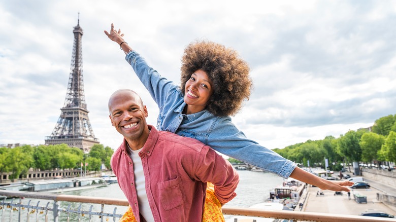 couple laughing in Paris