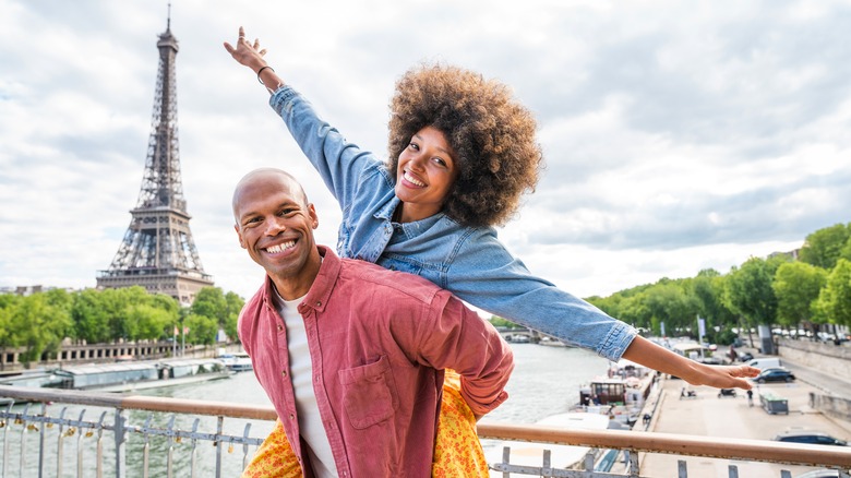 couple in Paris