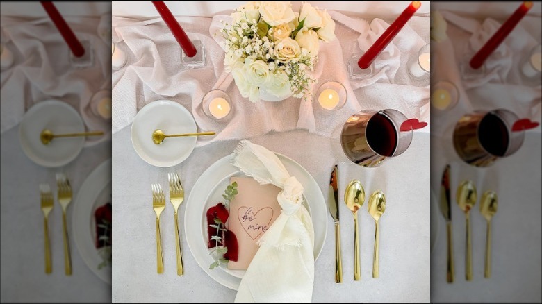 Pink and white tablescape