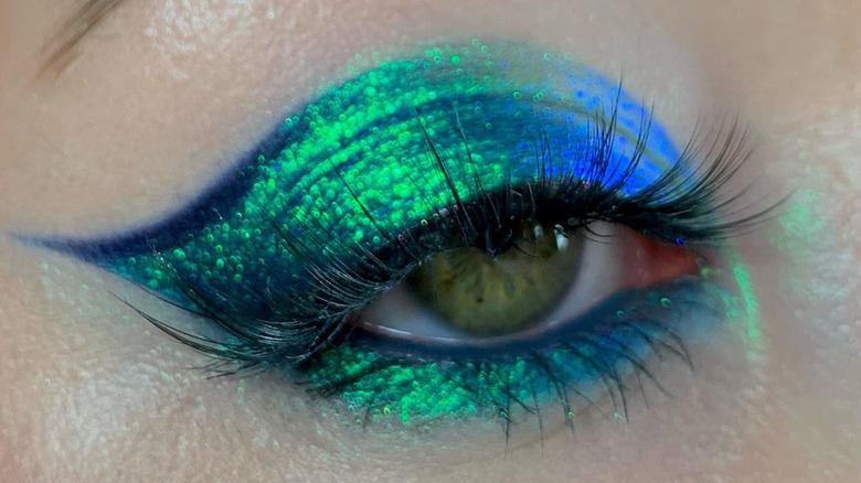 Blue and green metallic shadow