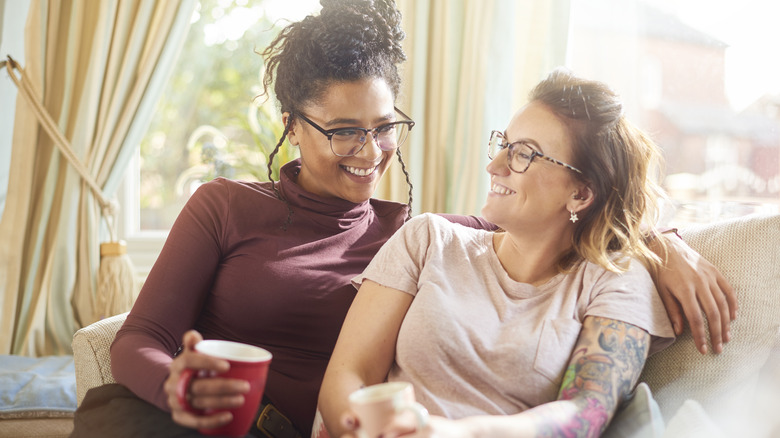 two women having coffee