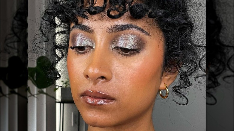 Taupe smokey eyes