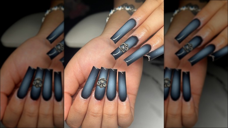 gray aura nails