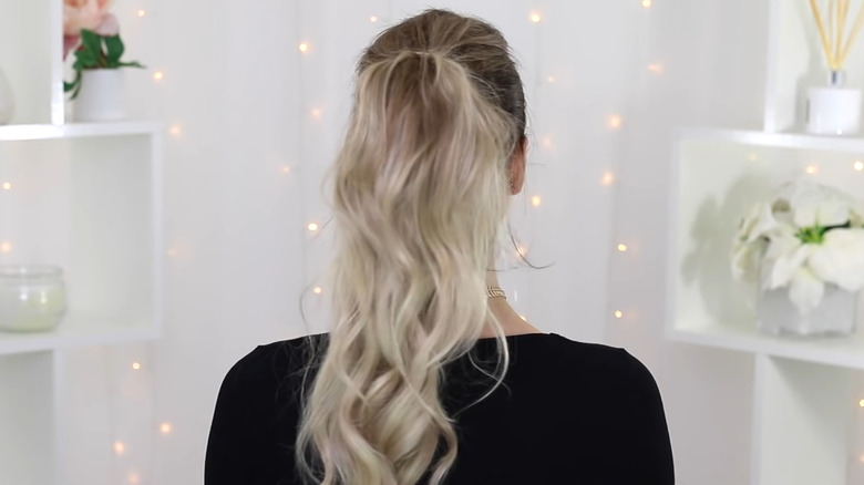 Blond extension ponytail backview