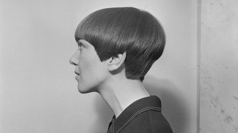 Side view of Mary Quant