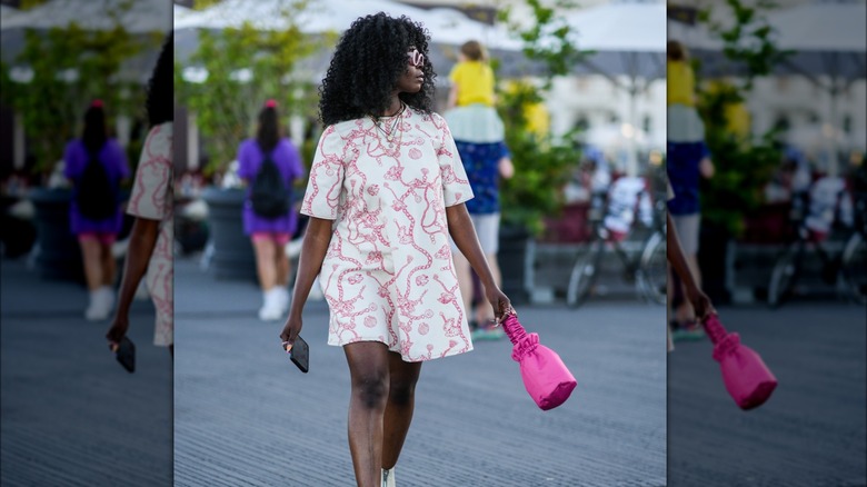 White and red shift dress pink bag