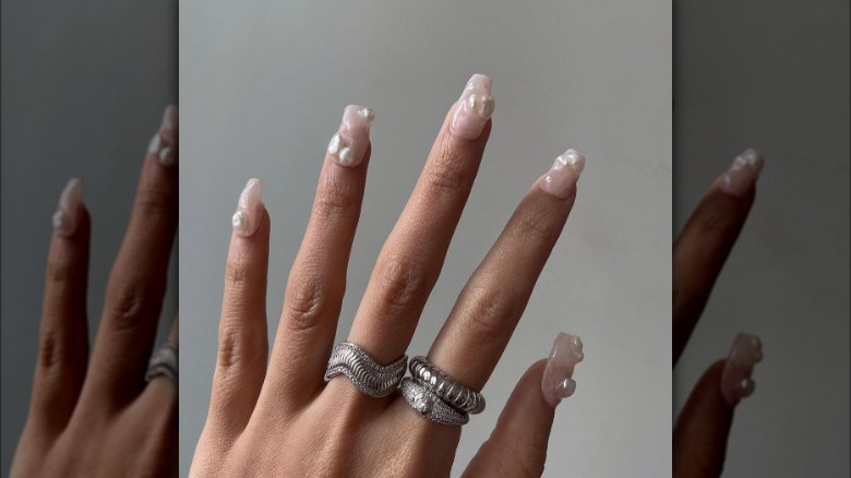 3D pearl manicure