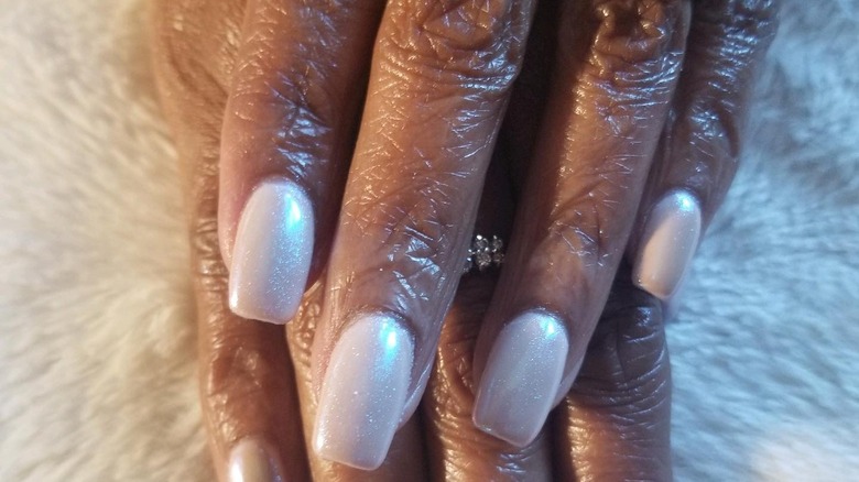 simple pearl nails