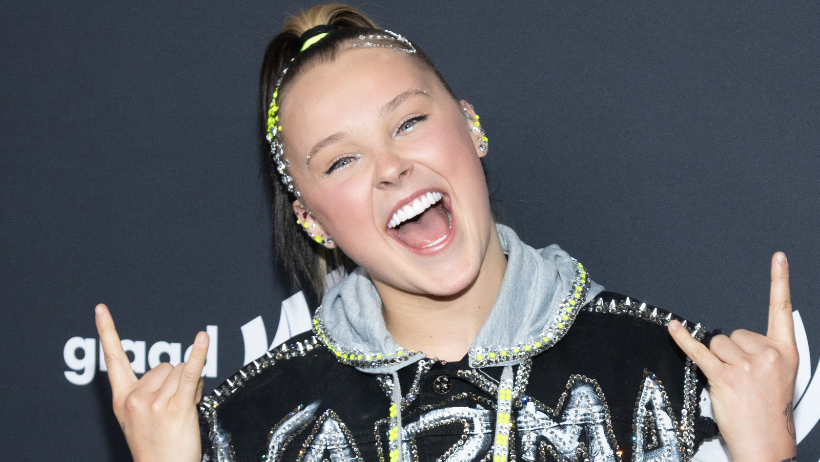 JoJo Siwa's Worst Outfits Of All Time (Where Do We Start?)