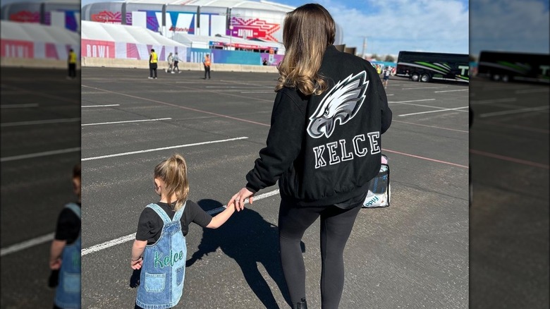 Kylie Kelce with her daughter