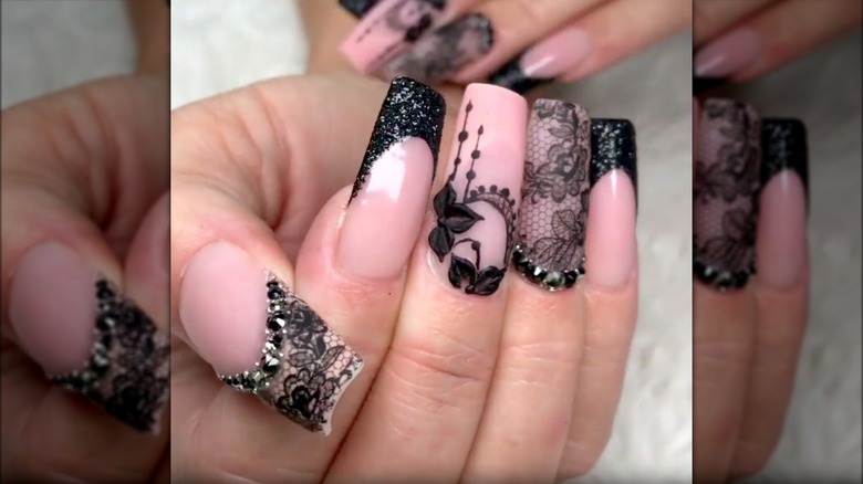 Black lace nails manicure