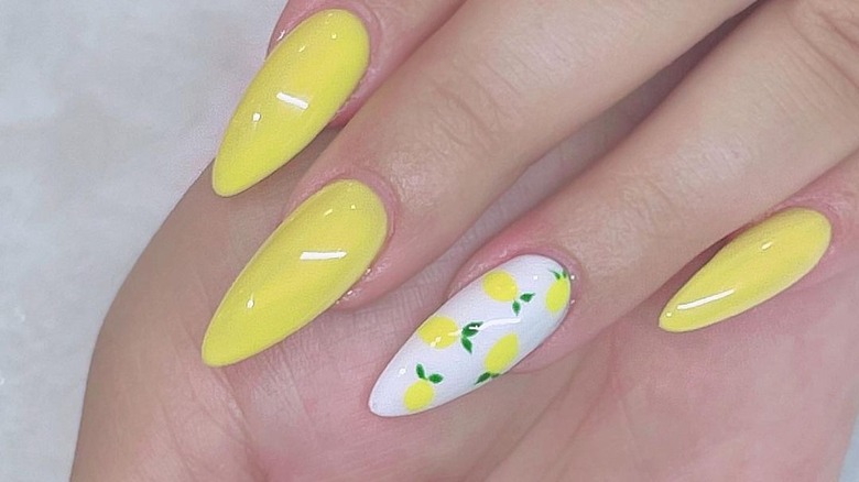 lemon accent nail art