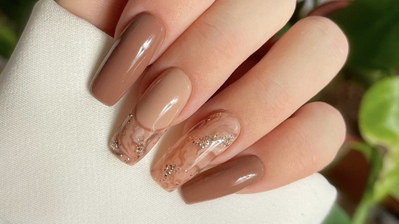 iced coffee nails with brown sugar theme