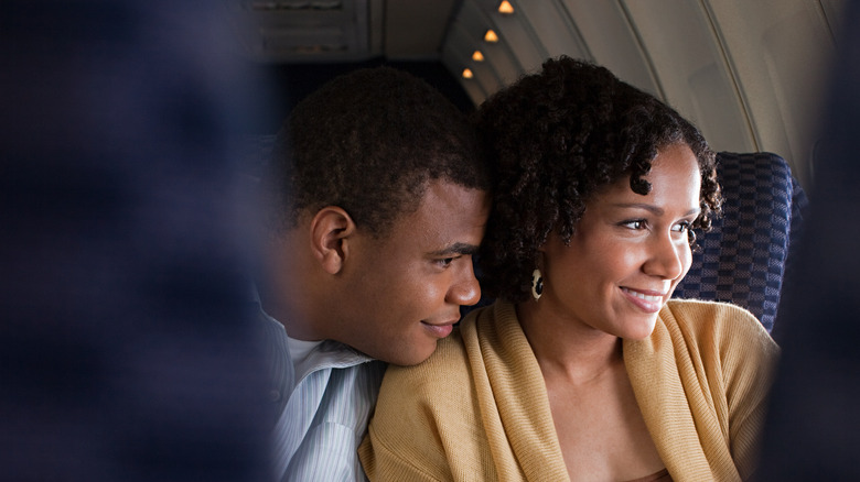 couple on a plane