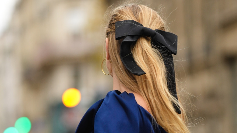 hair bow