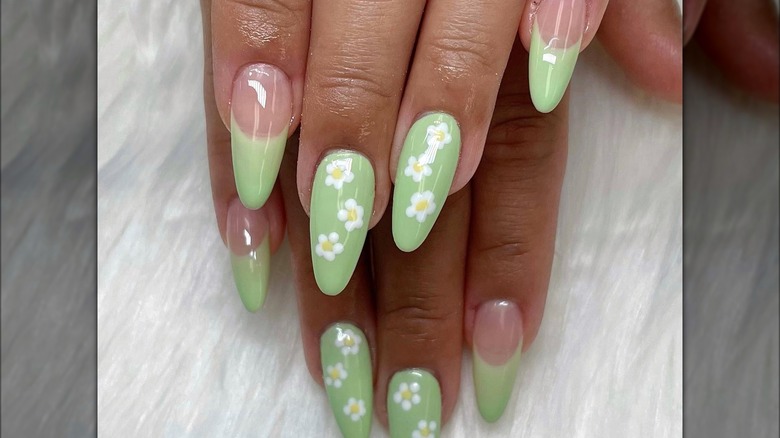 Floral matcha manicure