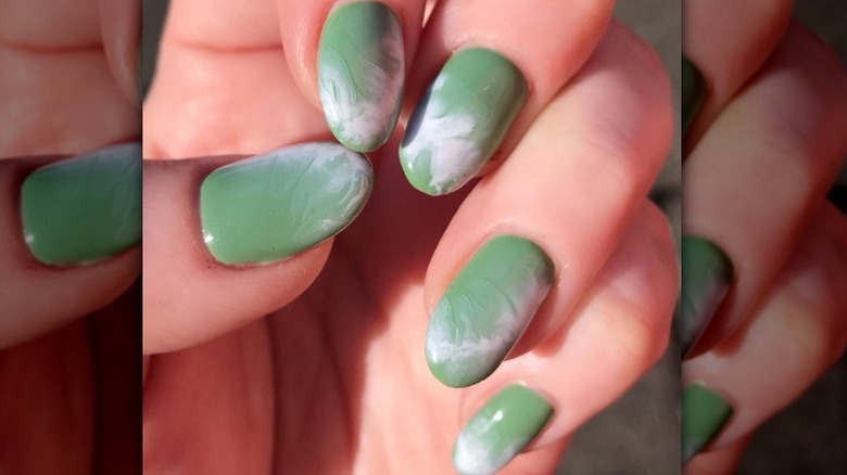green and white nails