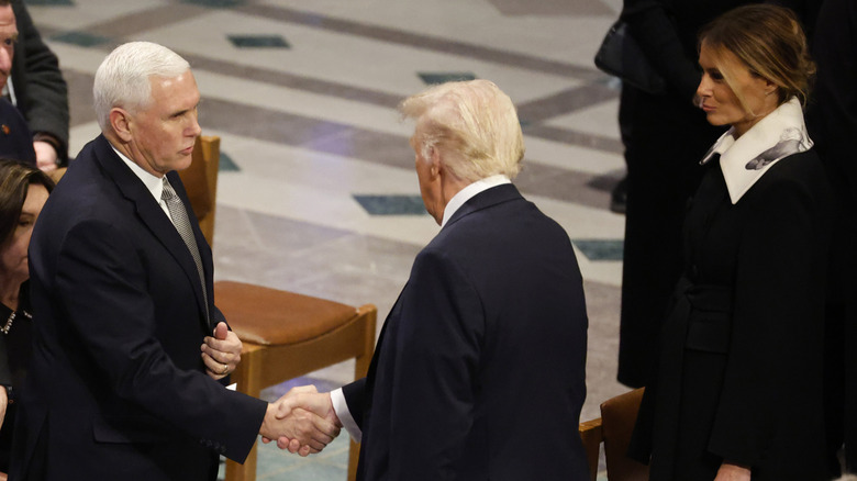 Mike Pence shaking hands with Donald Trump