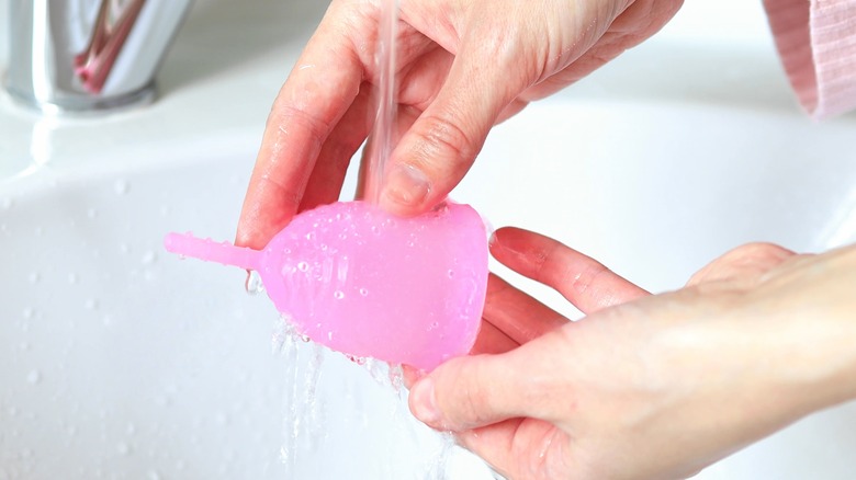 clean menstrual cup