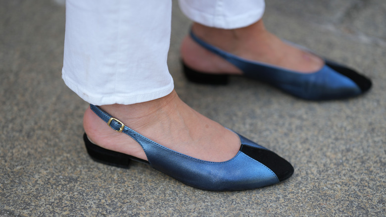 woman wearing slingback ballet flats