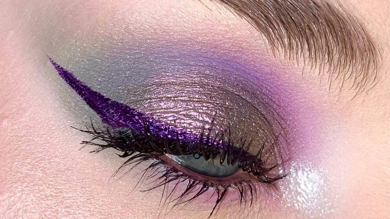 Smokey purple eyeliner